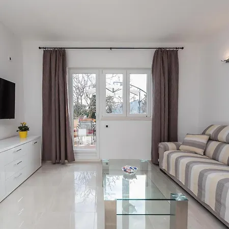 Amazing In With Wifi&3 Bedrooms * Vrsi