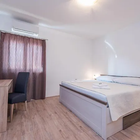 Vikendica In With Wifi